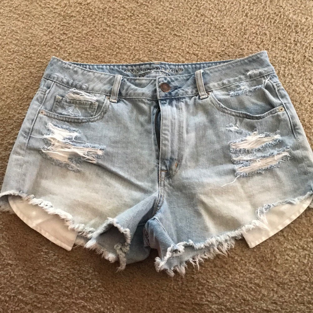 American Eagle distressed shorts